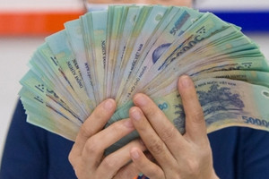 Lãi suất huy động tiếp tục giảm theo quy định mới, "ông lớn" BIDV thấp nhất hệ thống