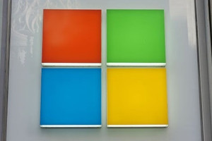 Phụ thuộc vào dịch vụ bảo mật Microsoft, khách hàng nếm “trái đắng”