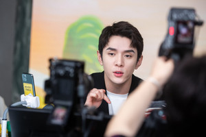 Hơn 61% sinh viên tốt nghiệp đại học muốn làm Streamer, TikToker để "giàu sớm"?