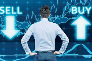 Cổ phiếu NLG, POM, SSI, PNJ, DXG tăng mạnh, nhiều lãnh đạo muốn chốt lời