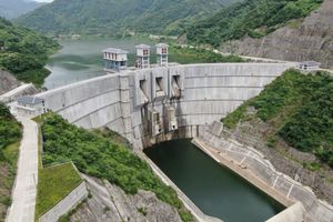 "Ngỡ ngàng" công trình xuyên núi hơn 7 tỷ USD nối liền hai dòng sông ở Trung Quốc