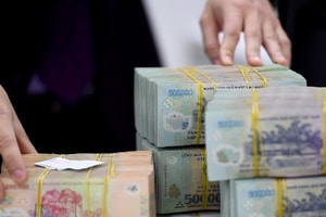 Người dân gửi gần 6,35 triệu tỷ đồng vào ngân hàng, mức cao kỷ lục