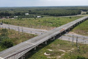 Gấp rút đưa đường Hồ Chí Minh đoạn Chơn Thành - Đức Hòa về đích kịp tiến độ