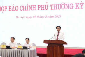 CẬP NHẬT: Họp báo Chính phủ thường kỳ tháng 7/2023