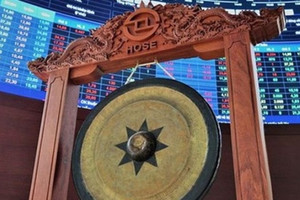 SIP tăng hơn 12% trong phiên sáng đầu tiên giao dịch tại HOSE