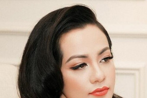 Siêu mẫu Ngọc Thúy từng đình đám cỡ nào trước lùm xùm tranh chấp hơn 288 tỷ đồng với chồng cũ đại gia?