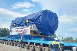 Có gì trong kiện hàng phải dùng xe siêu trường, siêu trọng 44 trục đặc chủng để chở?