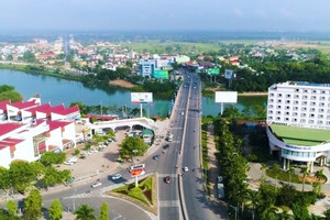 Đất đấu giá các tỉnh hốt bạc một thời giờ ế ẩm, có nên đổ tiền đầu tư?