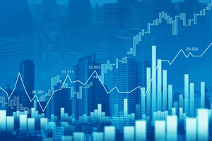Bản tin tài chính sáng 26/8: Giá vàng giảm, dầu đi lên, USD tăng cao