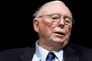 Tỷ phú 96 tuổi Charles Munger có 6 quy tắc để sống lâu và hạnh phúc