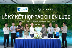 Vinfast hợp tác với Mcredit, cung cấp giải pháp hỗ trợ tài chính cho khách hàng mua xe máy điện