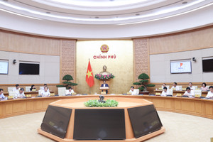 Phiên họp Chính phủ thường kỳ tháng 8: Thảo luận về KTXH và các báo cáo giữa kỳ