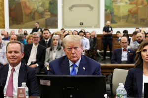 Ông Trump xuất hiện tại tòa án ở New York