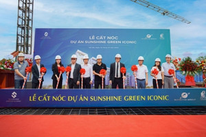 Chính thức cất nóc tòa A dự án Sunshine Green Iconic