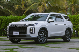 Hyundai Palisade "đội giá" gần 100 triệu đồng tại đại lý