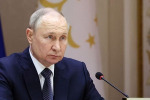 Tổng thống Putin phê duyệt tăng mạnh chi tiêu quân sự