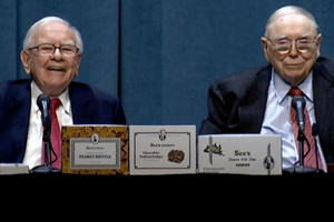 Thiên tài đầu tư Charlie Munger - Phó Chủ tịch Berkshire Hathaway qua đời ở tuổi 99