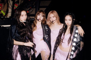 BlackPink gia hạn hợp đồng với YG Entertainment, cổ phiếu công ty tăng vọt kỷ lục