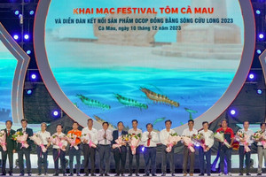 Nam A Bank đồng hành cùng Festival tôm Cà Mau