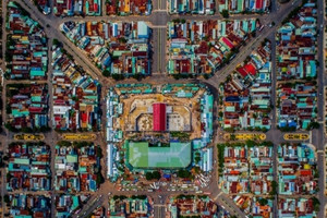 Chiêm ngưỡng thị xã quy hoạch đẹp nhất Việt Nam, nhà cửa trật tự, những con đường thẳng tắp chạy về trung tâm