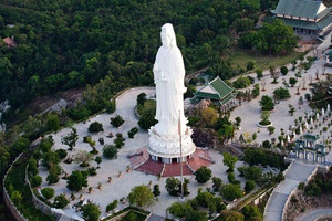 Ngôi chùa Việt nổi tiếng được coi là 'cõi Phật giữa trần gian', bên trong sở hữu bức tượng Phật Quan Âm cao đến 67m