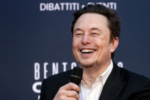 Elon Musk kiếm được nhiều tiền nhất thế giới năm 2023, trông chờ vào ai trong năm 2024?