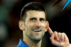 Djokovic vào vòng 4, cán mốc đặc biệt ở Úc mở rộng