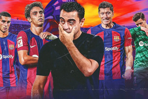 Xavi bất ngờ từ chức, dàn sao Barca họp gấp tại nhà Lewandowski