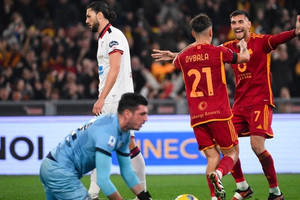 AS Roma tiếp tục bay cao sau khi sa thải HLV Mourinho