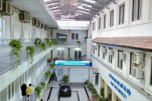 Trường đại học rộng tới 55.000m2, 10 cơ sở ‘rải khắp’ thủ đô, nhiều sinh viên không cần tới giảng đường vẫn tốt nghiệp được