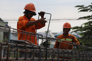Nhộn nhịp trên công trường thi công dự án trọng điểm của TP.HCM