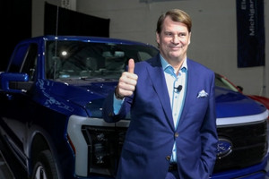 CEO Ford: ‘Hãy quên Tesla đi, Ford Pro mới là tương lai của ngành ô tô’