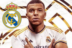 Mbappe phát biểu, thông báo chia tay PSG với các đồng đội