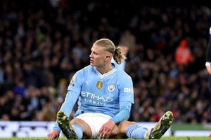 Haaland dở khó đỡ Man City 1-1 Chelsea, Pep Guardiola phán xanh rờn
