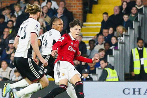 MU vs Fulham: Quỷ đỏ thừa thắng xông lên