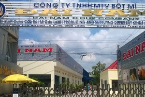 Ngân hàng rao bán nhà máy của 'đại gia' miền Tây