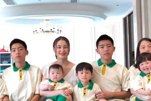 Người phụ nữ sinh 9 con trong 13 năm vì không muốn lãng phí gen của chồng
