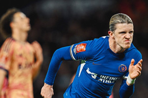 Chelsea thắng siêu kịch tính nhờ 'thần tài' Gallagher