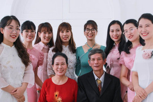 Người đàn ông Hà Nội là con trưởng, sinh 8 con gái: Tôi sướng hơn khối người
