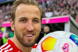 Harry Kane không được tính ghi 4 hat-trick cho Bayern ở Bundesliga