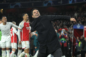 Mikel Arteta bị tố xúc phạm HLV Porto, tuyên bố lớn về Arsenal