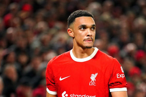 Liverpool cẩn thận, Real Madrid chiêu dụ Alexander-Arnold