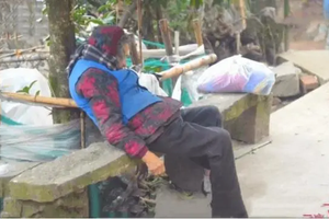 4 người con bỏ rơi mẹ già 85 tuổi khiến bà qua đời ngoài đường vì lạnh cóng: Dân làng đau xót nói 'thà nuôi con vật còn hơn phải nuôi chúng'