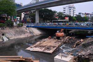 Dự án 800 triệu USD hồi sinh sông Tô Lịch chưa hẹn ngày về đích