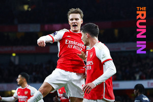 Thắng dễ Luton, Arsenal vững vàng ngôi số 1