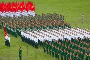 Hơn 3.000 chiến sĩ hợp luyện diễu binh kỷ niệm 70 năm Chiến thắng Điện Biên Phủ