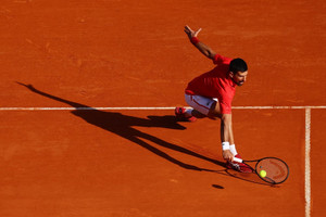 Casper Ruud lần đầu thắng Djokovic, vào chung kết Monte Carlo