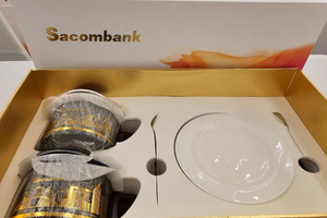 Lợi nhuận Sacombank (STB) thặng dư 18.000 tỷ đồng: Cổ đông nói 'Chúng tôi đã già, không biết còn đủ sức đợi nhận cổ tức'