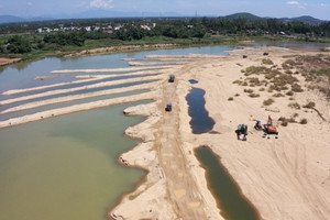 Cao gấp 70 lần giá khởi điểm, 3 mỏ cát nghìn tỷ tại Hà Nội lên sàn 'tranh đấu' xuyên đêm bị huỷ kết quả