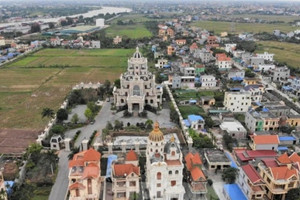 Việt Nam có làng tỷ phú cách Hà Nội chưa đến 100km, diện tích chỉ 4km2 nhưng 60% là biệt phủ, lâu đài, thu nhập lên đến 500-600 triệu đồng/tháng